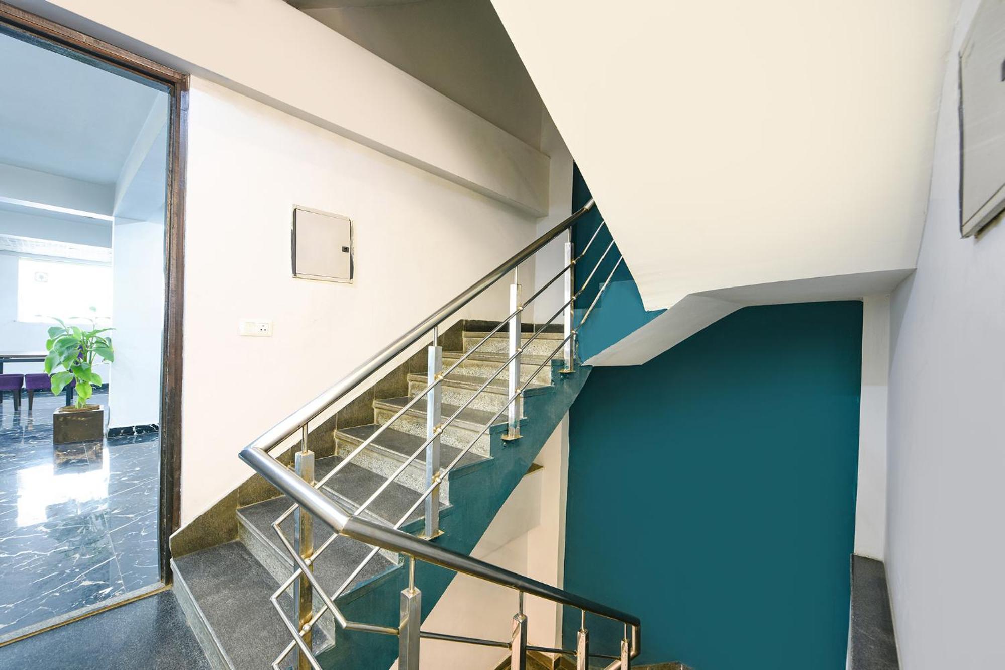 Fabhotel City Suits Гургаон Экстерьер фото