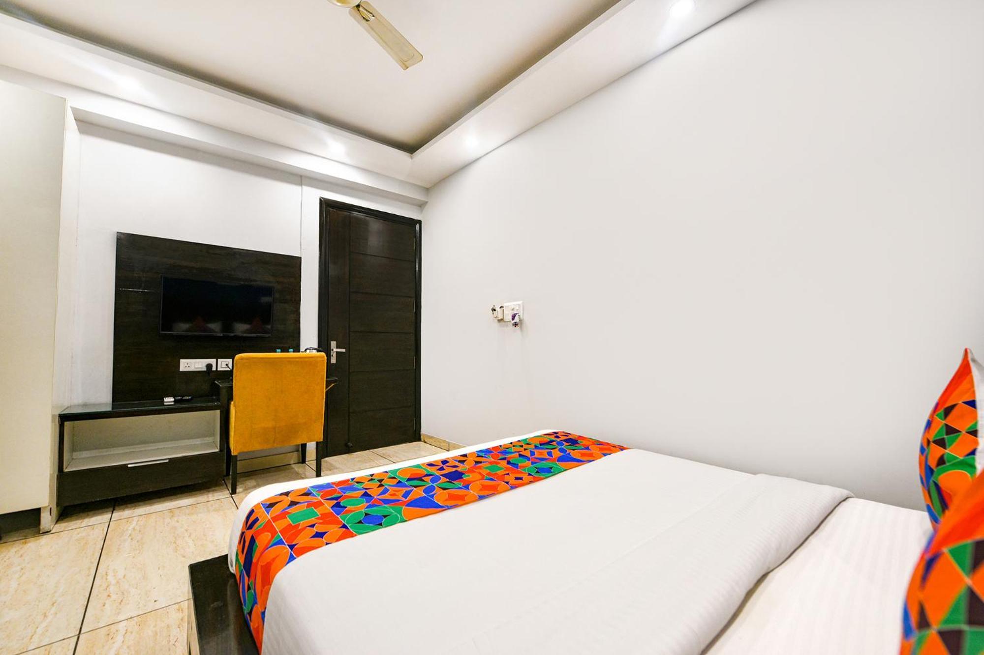Fabhotel City Suits Гургаон Экстерьер фото
